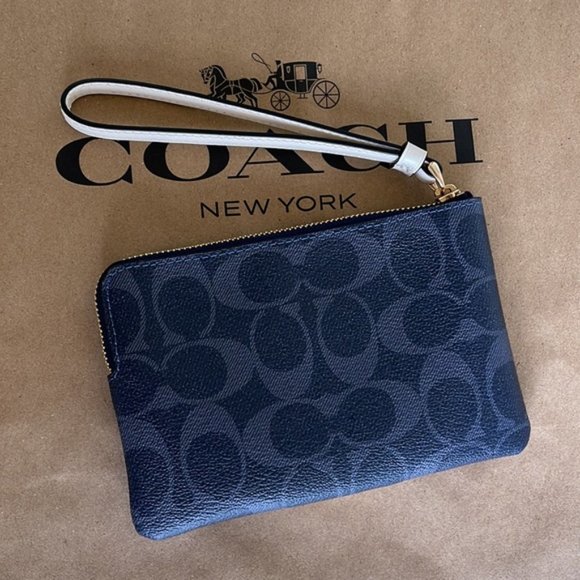 Coach Corner Zip Wristlet In Signature Canvas Denim Multi - Picture 15 of 15